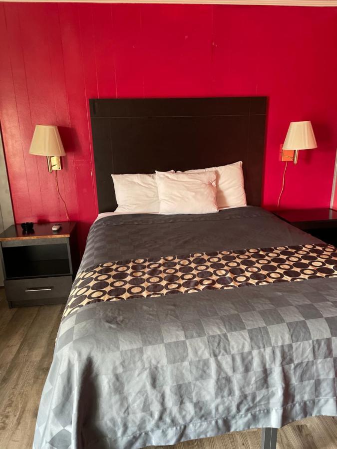 Budget Inn Монровилл Экстерьер фото